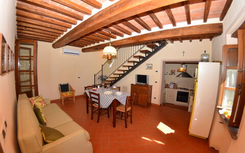 Al Vecchio Pozzo: Værelse, Ejendom, Bygning, Ejendom, Attic, Hus, Møbel, Indretning, Bjælke, Loft