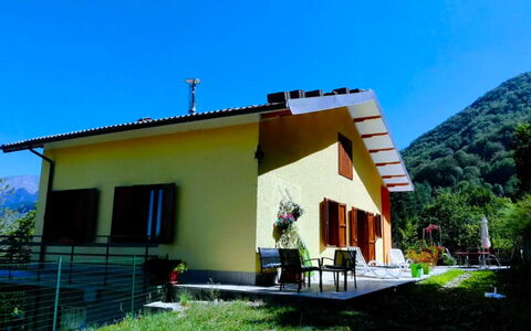 Ai Cuori: Hus, Sommerhus, Landdistrikt, Hjem, Hill Station, Bjergkæde, Stuehus, Landsby, Veranda, Dal