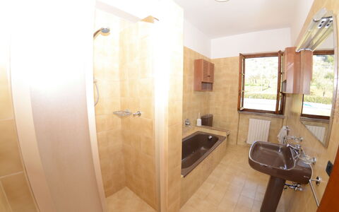 Villa Vaniglia Proprietà: Ejendom, Værelse, Badeværelse, Hus, Etage, Bygning, Ejendom, Indretning, Flise, Hjem