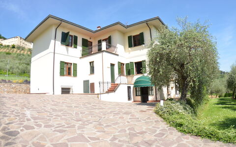 Villa Vaniglia Proprietà: Ejendom, Hus, Bygning, Ejendom, Hjem, Estate, Boligområde, Facade, Villa, Arkitektur