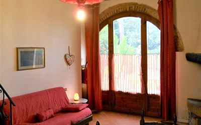 Margherita: Værelse, Ejendom, Møbel, Indretning, Bygning, Stue, Hus, Arkitektur, Loft, Belysning