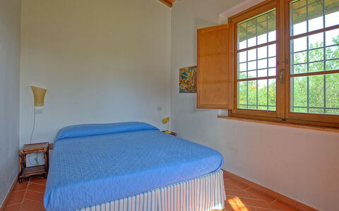 Casa Legoli: Soveværelse, Seng, Værelse, Møbel, Ejendom, Sengetøj, Etage, Bed Frame, Hårdttræ, Bygning