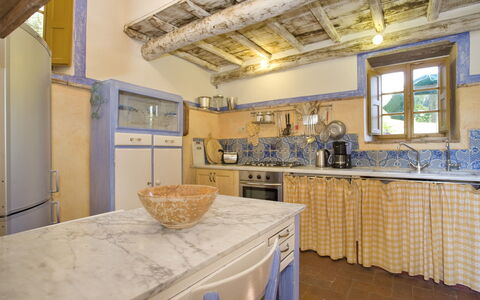 Bottino: Ejendom, Countertop, Værelse, Bygning, Loft, Møbel, Indretning, Køkken, Ejendom, Hus