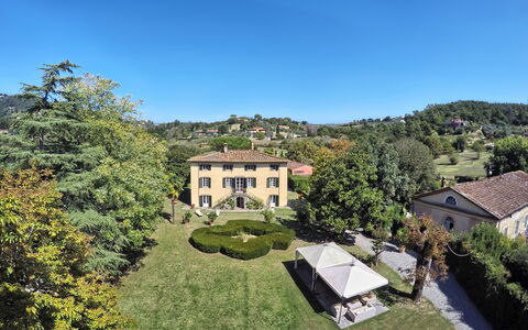 Villa Clara 20: Ejendom, Estate, Mansion, Ejendom, Hus, Bygning, Hjem, Arkitektur, Villa, Himmel