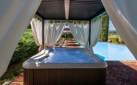 La Boutique del Cardinale: Svømmepøl, Udvej, Eco Hotel, Fritid, Skygge, Badekar, Blomsterkrukke, Stueplante, Hotel