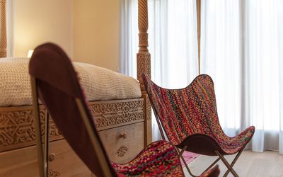 Casa Gialla: Værelse, Gardin, Møbel, Stol, Indretning, Vindue Behandling, Hus, Suite, Vinduet Dækker, Stue