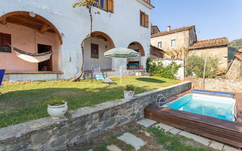 Casa Alice: Ejendom, Bygning, Hus, Ejendom, Svømmepøl, Boligområde, Villa, Estate, Hacienda, Backyard