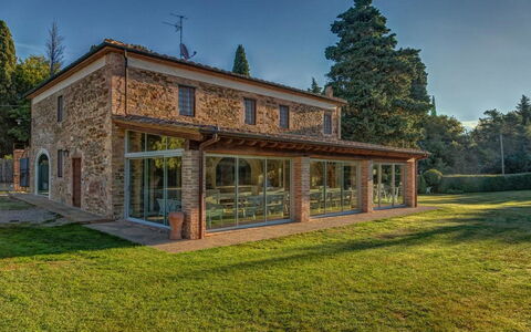 La Rimessa: Hus, Hjem, Ejendom, Bygning, Estate, Stuehus, Arkitektur, Himmel, Træ, Ejendom