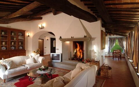 Villa Fontanelle: Træ, Værelse, Indretning, Belysning, Hjem, Ejendom, Stue, Hårdttræ, Væg, Etage