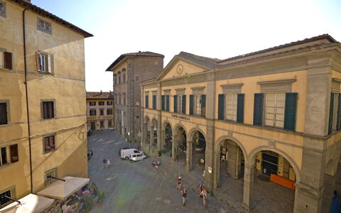 Appartamento Tommasi Fierli: Bygning, Arkitektur, Stad, Facade, Kvarter, Byområde, City, Hus, Gade, Rådhusplads