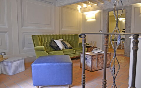 Appartamento Tommasi Fierli: Værelse, Møbel, Indretning, Ejendom, Bygning, Stue, Væg, Loft, Hus, Etage