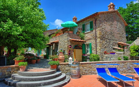 Casale San Martino: Ejendom, Hus, Bygning, Ejendom, Hjem, Sommerhus, Stad, Estate, Arkitektur, Landsby