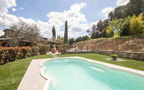 Valdambra Villa: Svømmepøl, Udvej, Thermae, Eco Hotel, Estate, Hacienda, Have, Fritid, Backyard, Landscaping