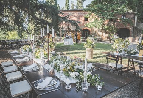 Castelletto Weddings And Events: Plante, Bord, Ejendom, Møbel, Bordservice, Botanik, Stol, Træ, Bygning, Belysning