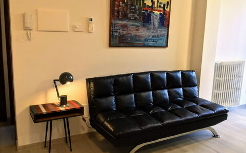 La Terrazza Di Todi: Billedramme, Møbel, Couch, Ejendom, Bord, Komfort, Træ, Indretning, Stue, Studio Couch