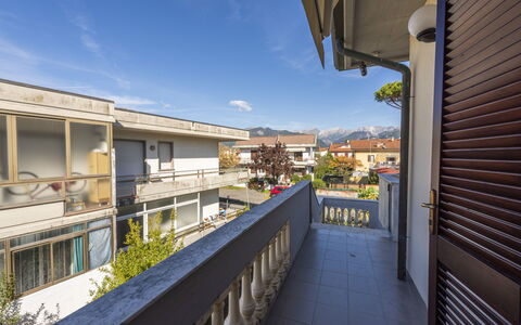 Residenza Garosi: Himmel, Sky, Plante, Bygning, Skygge, Urban Design, Hus, Stueplante, Ejerlejlighed, Boligområde