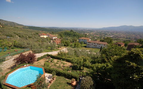 Alla Collina Del Sole: Himmel, Plante, Ejendom, Plantesamfund, Bjerg, Natur, Blad, Træ, Vegetationen, Bygning