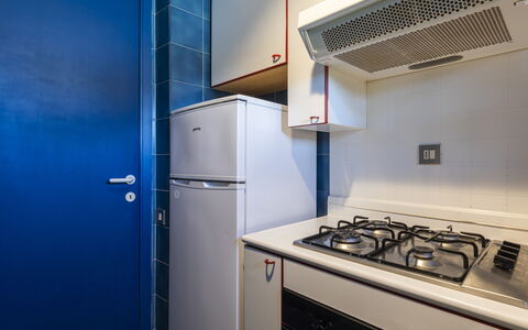 Residenza Morin: Cabinetry, Gaskomfur, Køkken Apparat, Komfur, Cooktop, Bygning, Komfur, Køkken, Træ, Husholdningsapparat