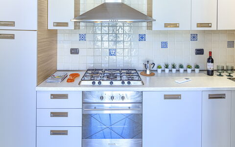 Apartments Mafalda - Levanto: Cabinetry, Countertop, Produkt, Komfur, Køkken, Arkitektur, Indretning, Gaskomfur, Køkken Apparat, Etage