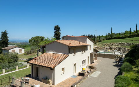 Villa Noemi: Plante, Himmel, Bygning, Vindue, Træ, Hus, Land Lot, Landskab, Landdistrikt, Ejendom