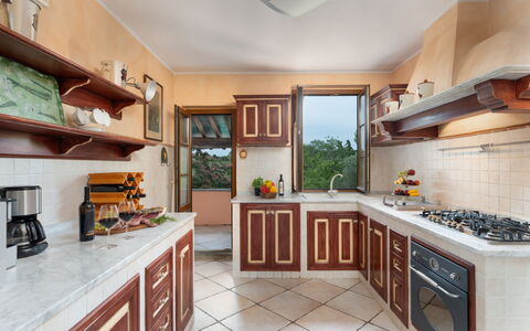 Villa Morellino: Cabinetry, Countertop, Ejendom, Møbel, Komfur, Køkken, Træ, Husholdningsapparat, Indretning, Køkken Apparat