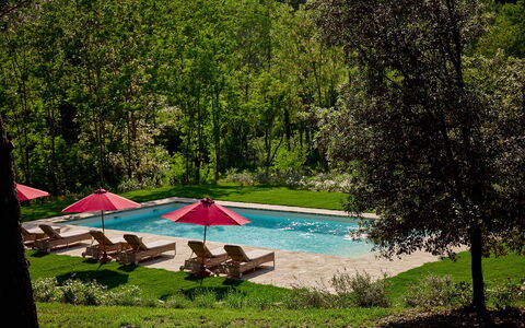 Villa Dell'abate: Vand, Plante, Ejendom, Paraply, Natur, Skygge, Botanik, Udendørs Møbler, Træ, Krop Af Vand