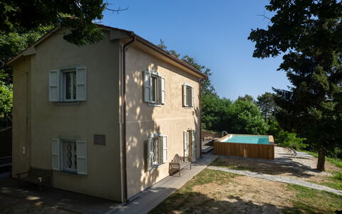 Casa Serra: Plante, Himmel, Bygning, Vindue, Træ, Hus, Land Lot, Sommerhus, Dør, Ejendom