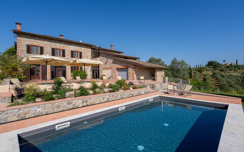 Casa Di Luca, Pool, Castelnuovo Berardenga: Svømmepøl, Estate, Water Feature, Villa, Flise, Eco Hotel, Stuehus