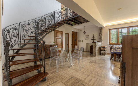 Casa Di Luca, Pool, Castelnuovo Berardenga: Ejendom, Træ, Indretning, Bygning, Hal, Trappe, Gulvbelægning, Etage, Stue, Ejendom