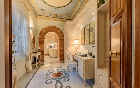 Charming Apartment Cartoni - Città Della Pieve, Um: Møbel, Ejendom, Billedramme, Bord, Stol, Indretning, Bygning, Hal, Træ, Hus