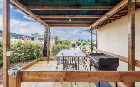 Anilde, Holiday Home with Pool, Wifi, Tuscany: Plante, Himmel, Træ, Skygge, Træ, Sky, Sommerhus, Veranda, Bjælke, Bejdse