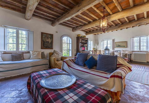 La Casa Dei Limoni, Camaiore, Pet Friendly, Wifi: Ejendom, Vindue, Møbel, Couch, Bygning, Azure, Komfort, Træ, Indretning, Gulvbelægning