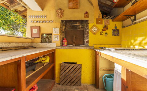 Casale Il Farro - Camaiore, Toscana: Træ, Etage, Bygning, Bjælke, Gulvbelægning, Værelse, Køkken, Hus, Hårdttræ