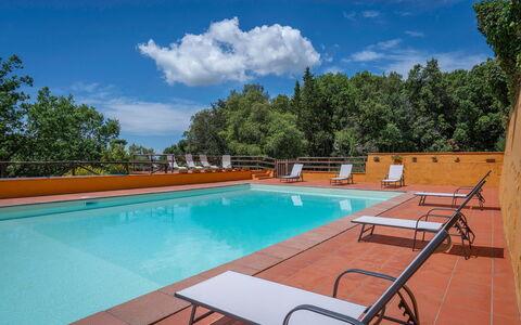 Tenuta De Paoli - Chianni, Pool, Wifi, Privacy, To: Vand, Sky, Himmel, Ejendom, Svømmepøl, Bygning, Plante, Azure, Skygge, Træ
