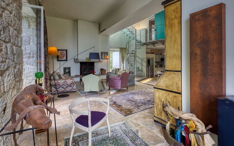 Villa Maestosa - Camaiore, Toscana: Billedramme, Azure, Couch, Indretning, Træ, Bygning, Etage, Gulvbelægning, Stue, Hus