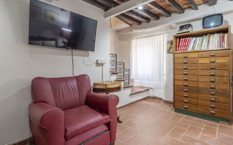 Country House Casalguidi 191 Private Pool: Væg, Indretning, Møbel, Lejlighed, Gulvbelægning, Hjem, Etage, Værelse, Loft, Stue