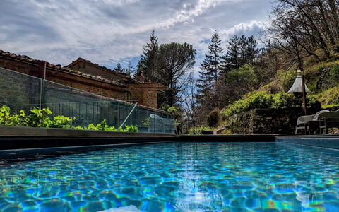 Mulino Morandi: Vand, Sky, Himmel, Vandressourcer, Plante, Svømmepøl, Azure, Bygning, Træ, Naturlige Landskab