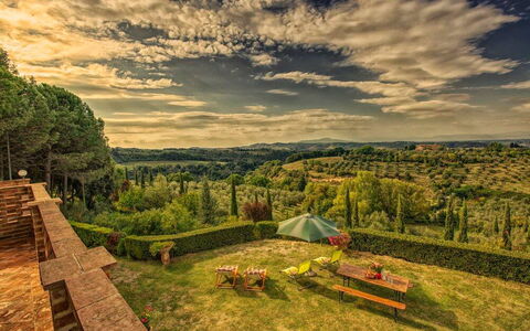 Leccino: Sky, Himmel, Plante, Naturlige Landskab, Blad, Træ, Land Lot, Træ, Highland, Vegetationen