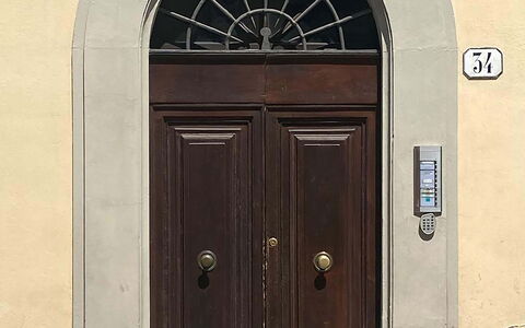 Atelier la Scala: Ejendom, Dør, Træ, Arkitektur, Bygning, Home Dør, Vindue, Hus