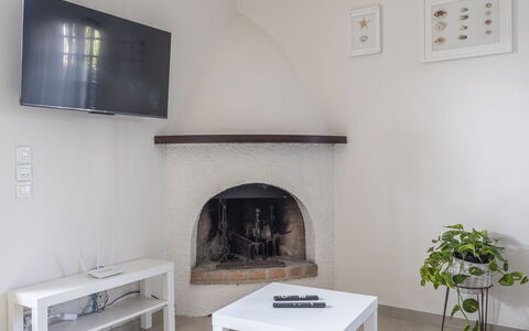 Dimora Del Capitano: Møbel, Bord, Ejendom, Plante, Couch, Billedramme, Bygning, Træ, Indretning, Arkitektur