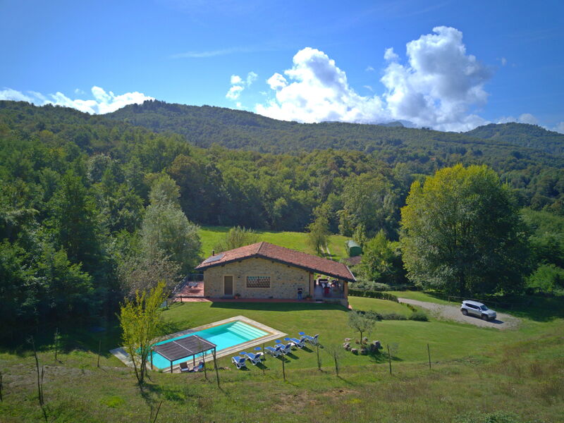 Villa with pool in Garfagnana