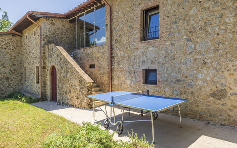 Le Casaline Di Sopra, Massa Marittima: Plante, Vindue, Ejendom, Bygning, Møbel, Bord, Azure, Himmel, Skygge, Træ