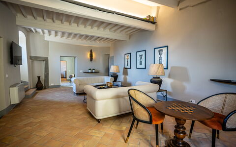 Appartamento Vagnucci: Bord, Møbel, Bygning, Billedramme, Couch, Komfort, Indretning, Gulvbelægning, Stue, Etage