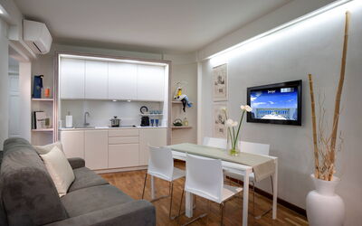 Butterfly With Beach & Breakfast Included