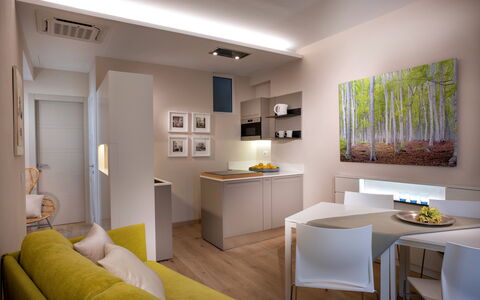 Tosca With Beach & Breakfast Included: Møbel, Ejendom, Bord, Billedramme, Komfort, Indretning, Stue, Etage, Træ, Gulvbelægning