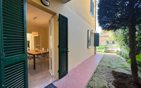 Casa Maria: Plante, Ejendom, Daytime, Bygning, Vindue, Skygge, Træ, Dør, Arkitektur