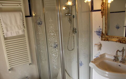 Borgo di Fighine: Væg, Indretning, Sanitærarmatur, Belysning, Tap, Vvs, Badeværelse, Værelse, Etage, Spejl