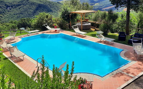 La Palazzina: Svømmepøl, Udvej, Menneskelig Bosættelse, Eco Hotel, Hacienda, Thermae, Udendørs Møbler, Ferieby, Liggestol, Villa