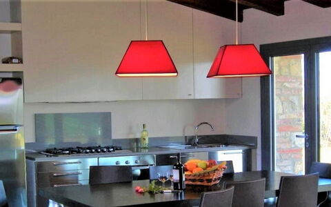 Villa la Tabaccaia: Indretning, Møbel, Lysarmatur, Gulvbelægning, Køkken, Loft, Belysning, Hjem, Etage, Værelse