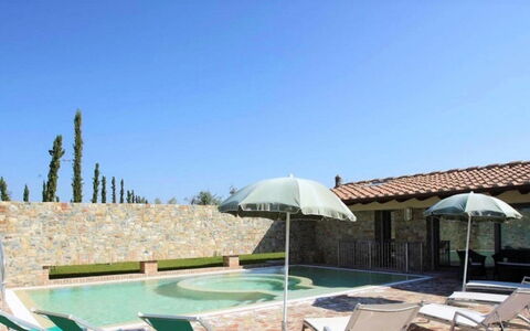 Villa la Tabaccaia: Svømmepøl, Arkitektur, Kompositmateriale, Udvej, Udendørs Møbler, Estate, Skygge, Hacienda, Eco Hotel, Villa